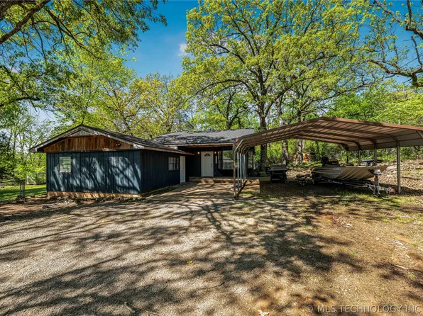 719 N Cherry St, Spiro, OK 74959