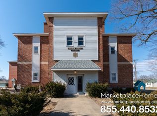 213 N Lincoln St APT 4, Athens, IL 62613