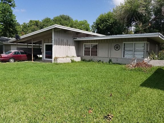 2nd image of 708 Morning Glory Dr