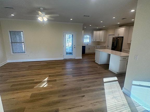5th image of 5252 Skylark Dr