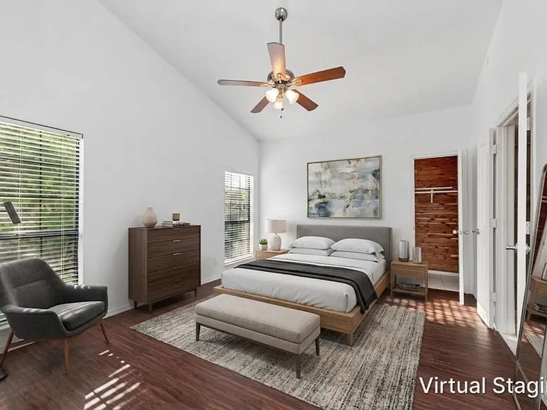 Master Bedroom (Virtual staging)