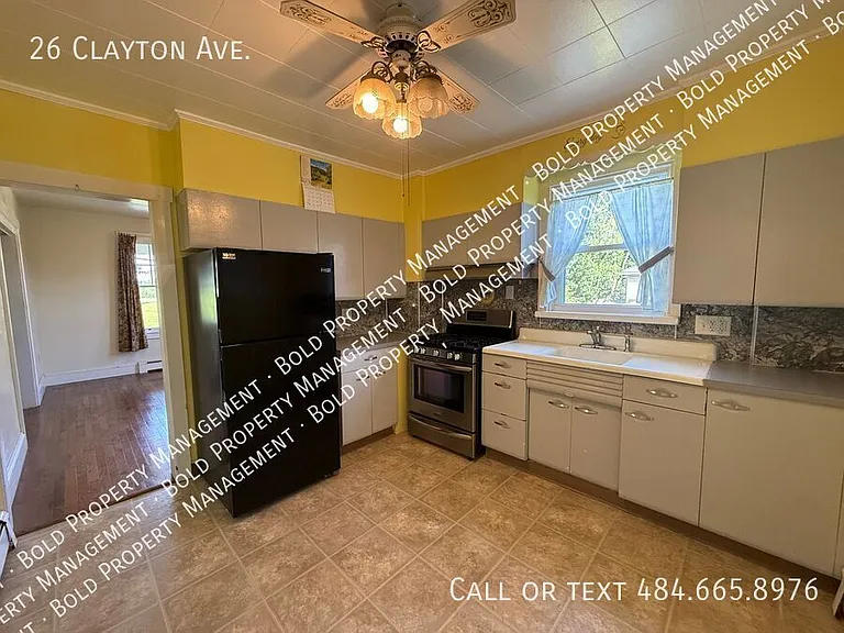 26 Clayton Ave — Photo 18