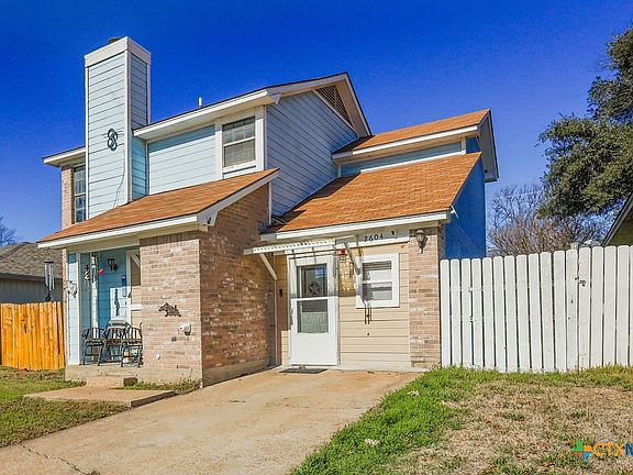 2nd image of 2604 Skyline Dr