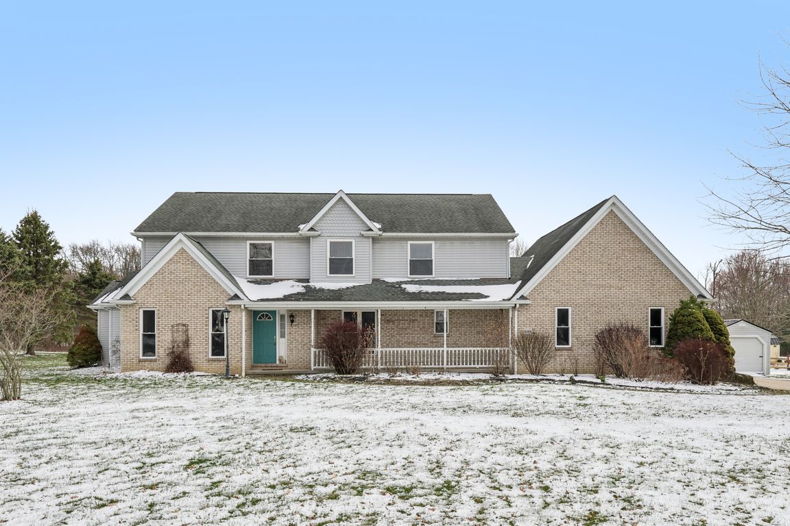 Hunters Ridge Dr-S1903-001.jpg