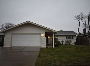 9120 Thilow Dr, Sacramento, CA 95826