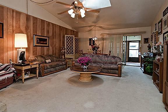 5th image of 11064 Wallbrook Dr