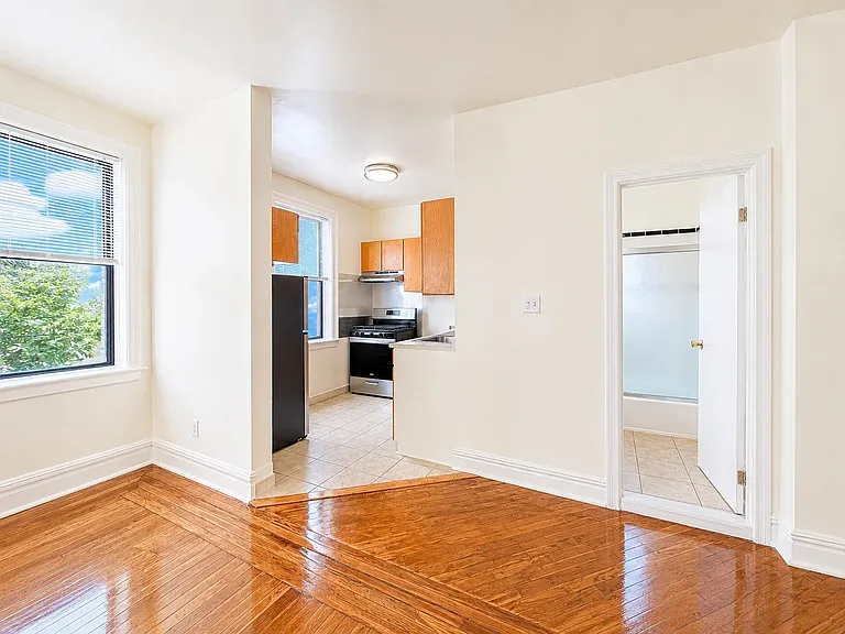 429 Fairmount Ave #108 — Photo 6