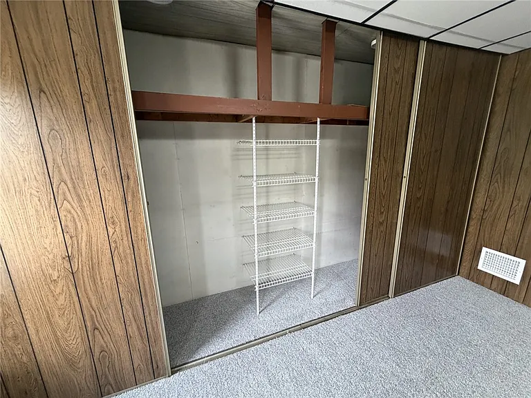 1154 Eisenhower Dr — Photo 37