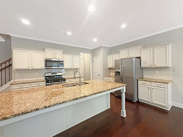 285 Holdings Dr — Photo 7