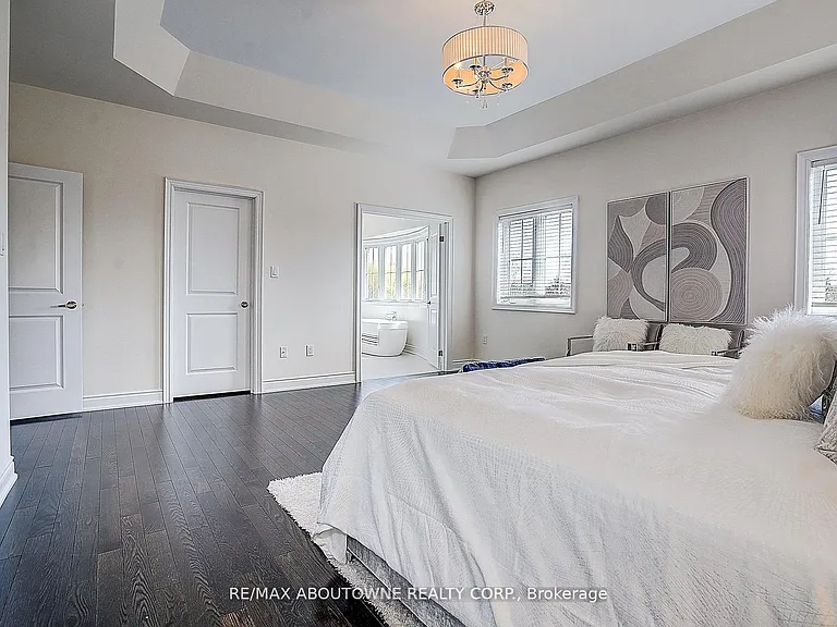 16 Gracedale Dr — Photo 23