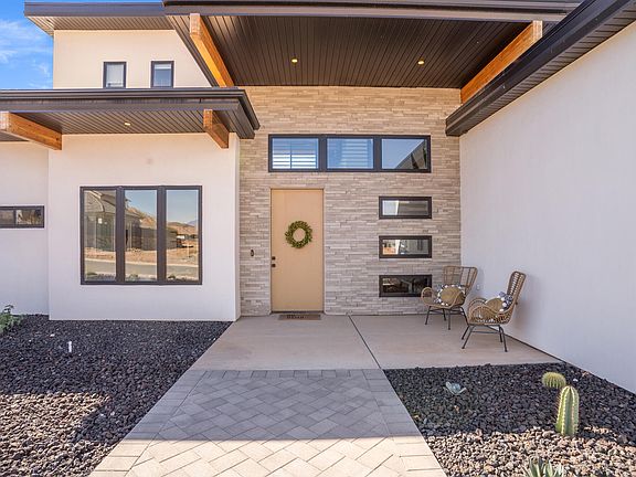 4th image of 1034 E Rusted Creek Cir