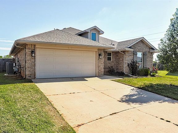 4th image of 9005 SW 48th Ter