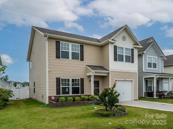 13022 Hill Pine Rd, Midland, NC 28107