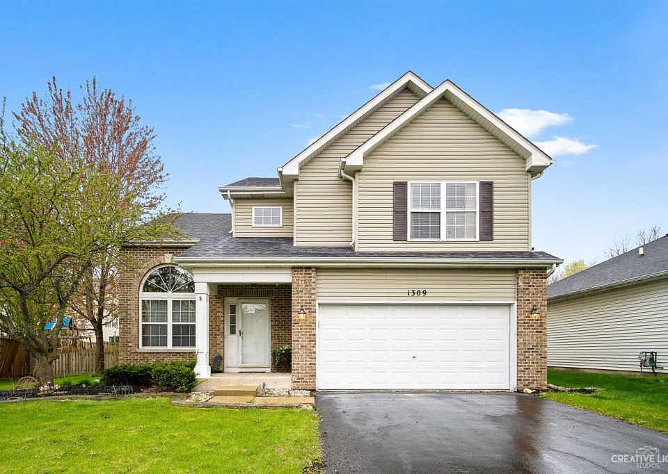 1st image of 1309 Oakland Cir