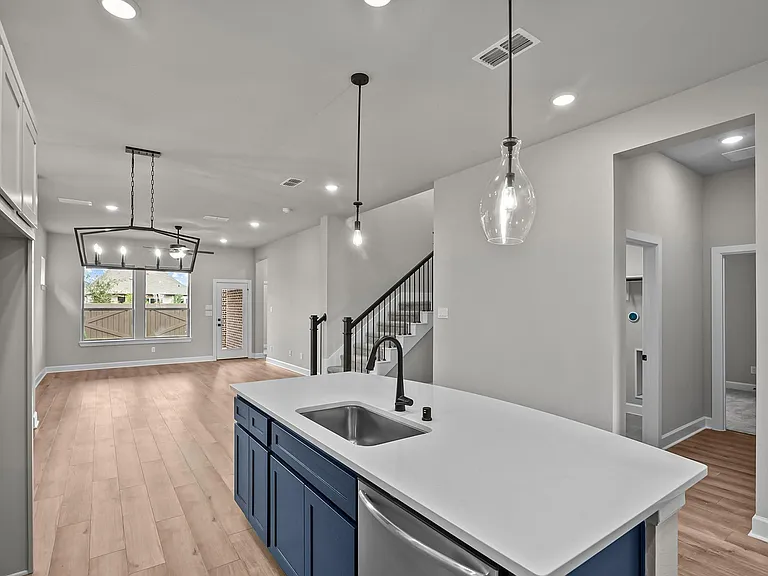 210 Ginger St — Photo 13