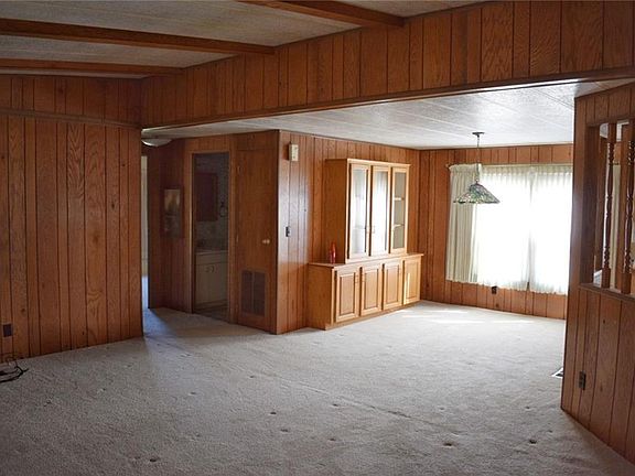 5th image of 2 Blossom Ln #2