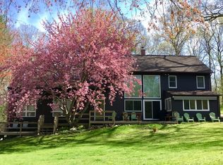 126 Mail Rd, Exeter, RI 02822