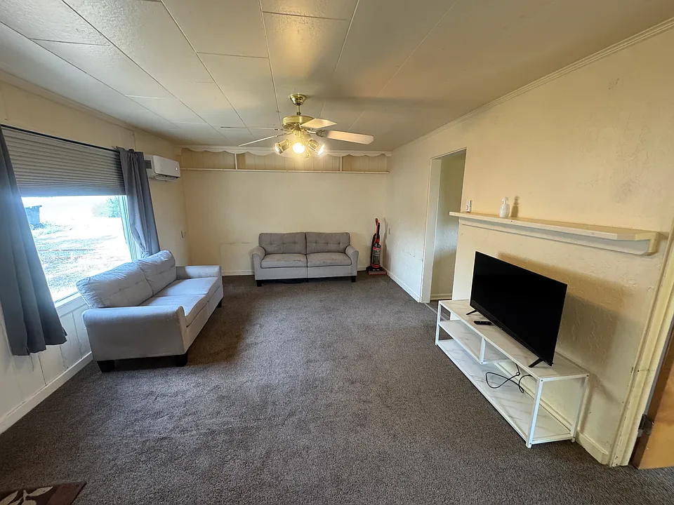 411 Courthouse Dr #411