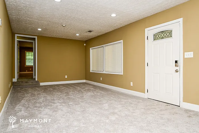 325 Longview Rd — Photo 3