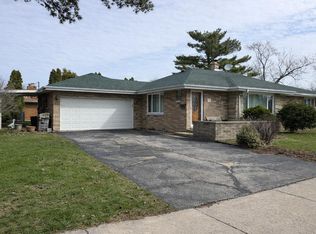 611 Broadmoor Ave, Munster, IN