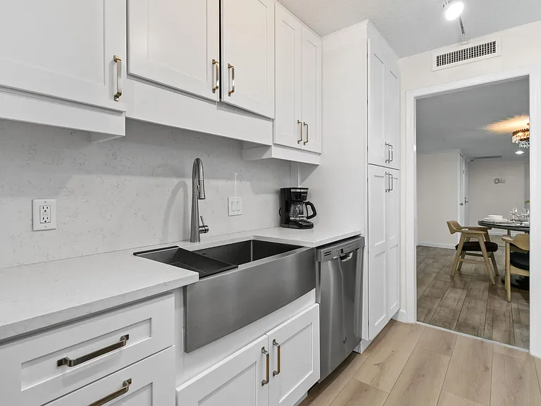 4200 N Ocean Dr #1 — Photo 36