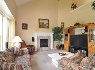 20689 W 124th Ter, Olathe, KS 66061