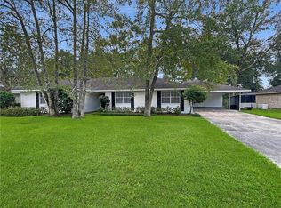 305 Country Club Blvd, Slidell, LA 70458