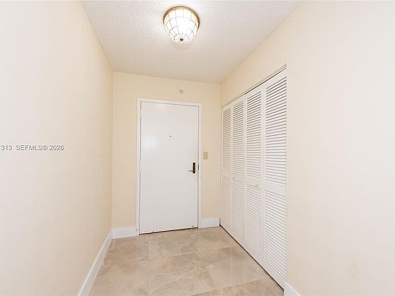 3rd image of 600 Biltmore Way APT 1014