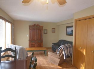 1586 8 1/2 St SE, Rochester, MN 55904