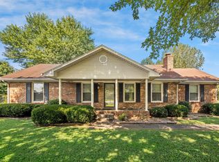 659 Deerfield Dr, Murfreesboro, TN 37129