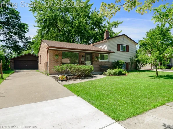 33223 Lynx St, Westland, MI 48185