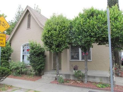 622 E Shields Ave, Fresno, CA, 93704