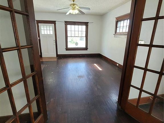 5th image of 1125 Grafton Ave