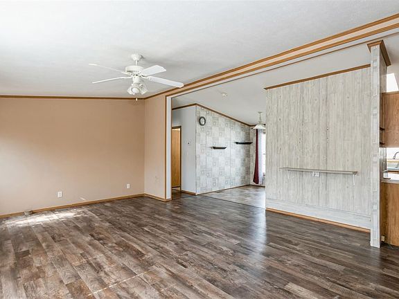 4th image of 432 Waterway Dr