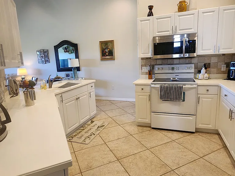 7224 Cedar Hollow Cir — Photo 5