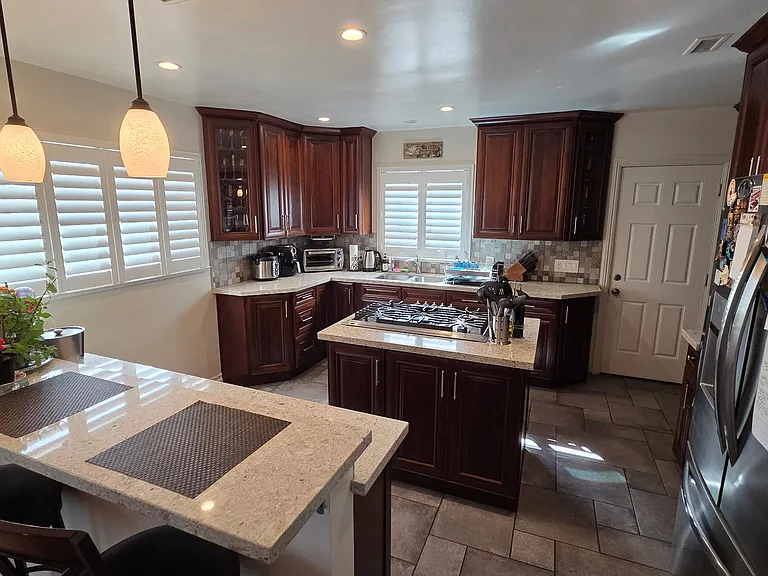 Rockway Dr — Photo 14