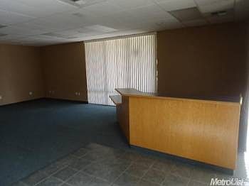 2nd image of 810 W K St