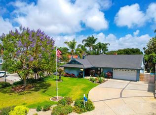 1561 Sandalwood Ln, Carlsbad, CA 92008