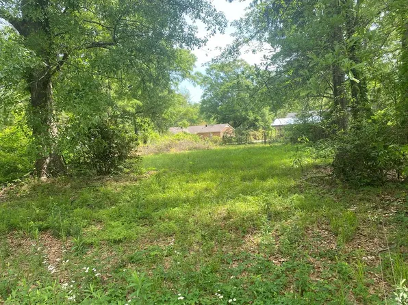 8th St, McComb, MS 39648