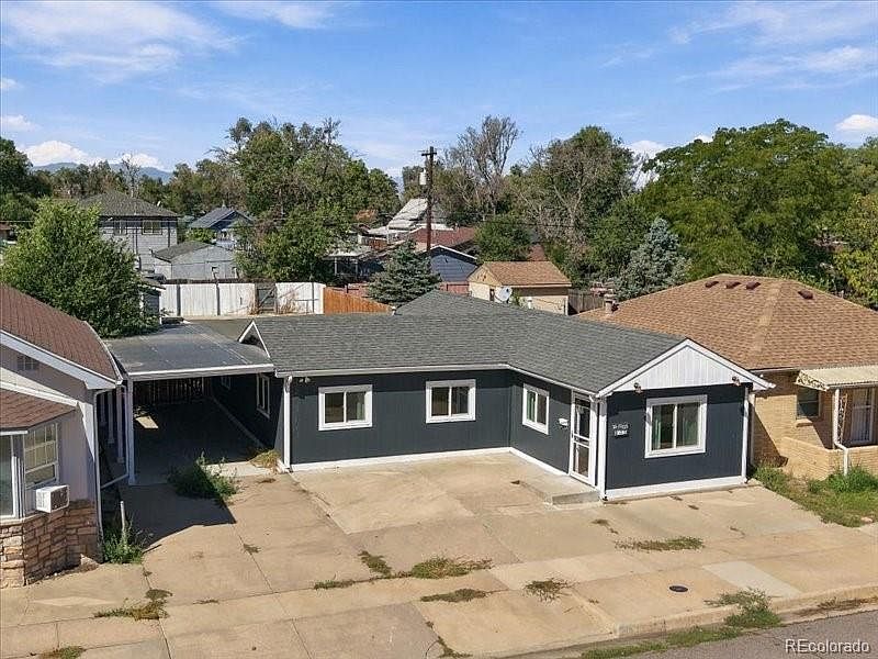 1st image of 135 N 9th Avenue