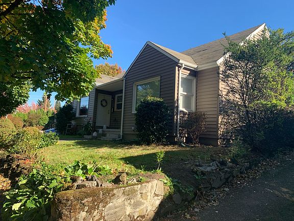 2nd image of 4604-4608 SE 28th Ave #K28
