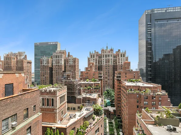 305 East 40th Street image 19 of 19