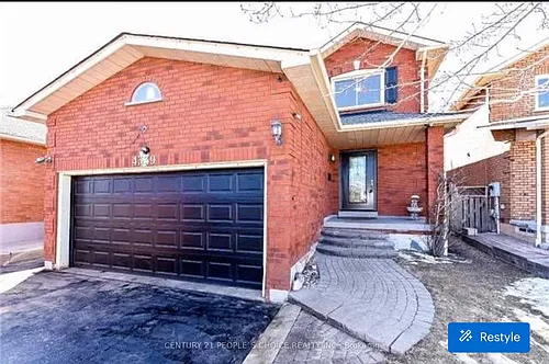 4339 Radisson Cres W Photo 1