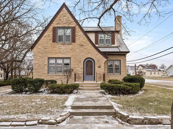 215 Dayton STREET, Mayville, WI 53050