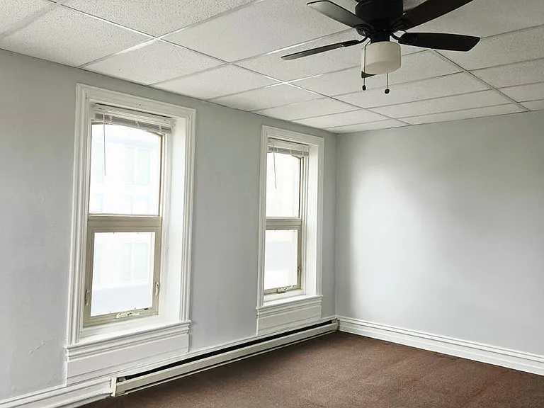 962 Hamilton St — Photo 3