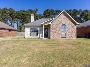 13643 Hopehaven Dr, Walker, LA 70785