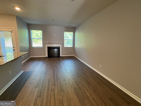 3rd image of 67 Chastain Cir