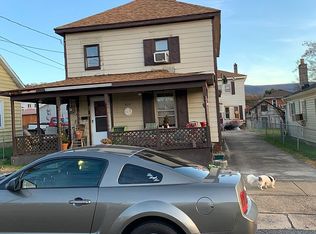 327 E Pine St, Covington, VA 24426