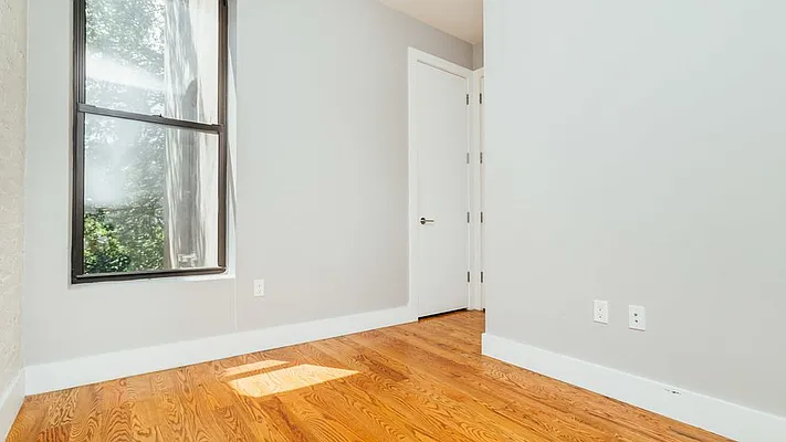 Rented by Nooklyn NYC LLC | media 15