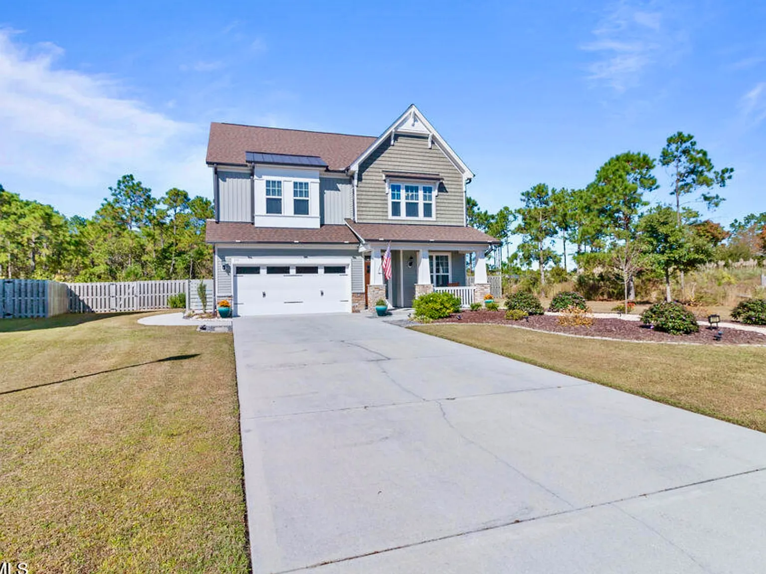 4 bed, 2.5 bath, 2456 sqft, $2,650 — Photo 1